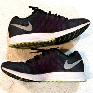 Nike Women's Zoom Pegasus32 Running Shoes